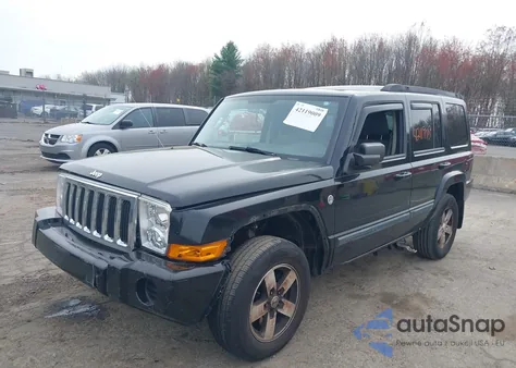 2007 Jeep Commander Sport z USA, uszkodzony, nr VIN 1J8HG48PX7C647465